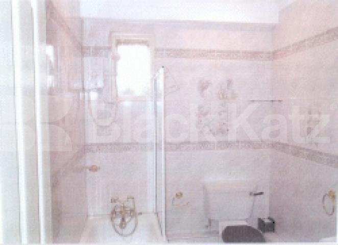 			new instruction, 2 Bedroom, 1 bath, 1 reception Flat			 Gloucester Place, Marylebone